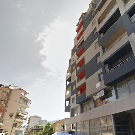 Cozy Elegance Above Korca Apartment Ngoại thất bức ảnh