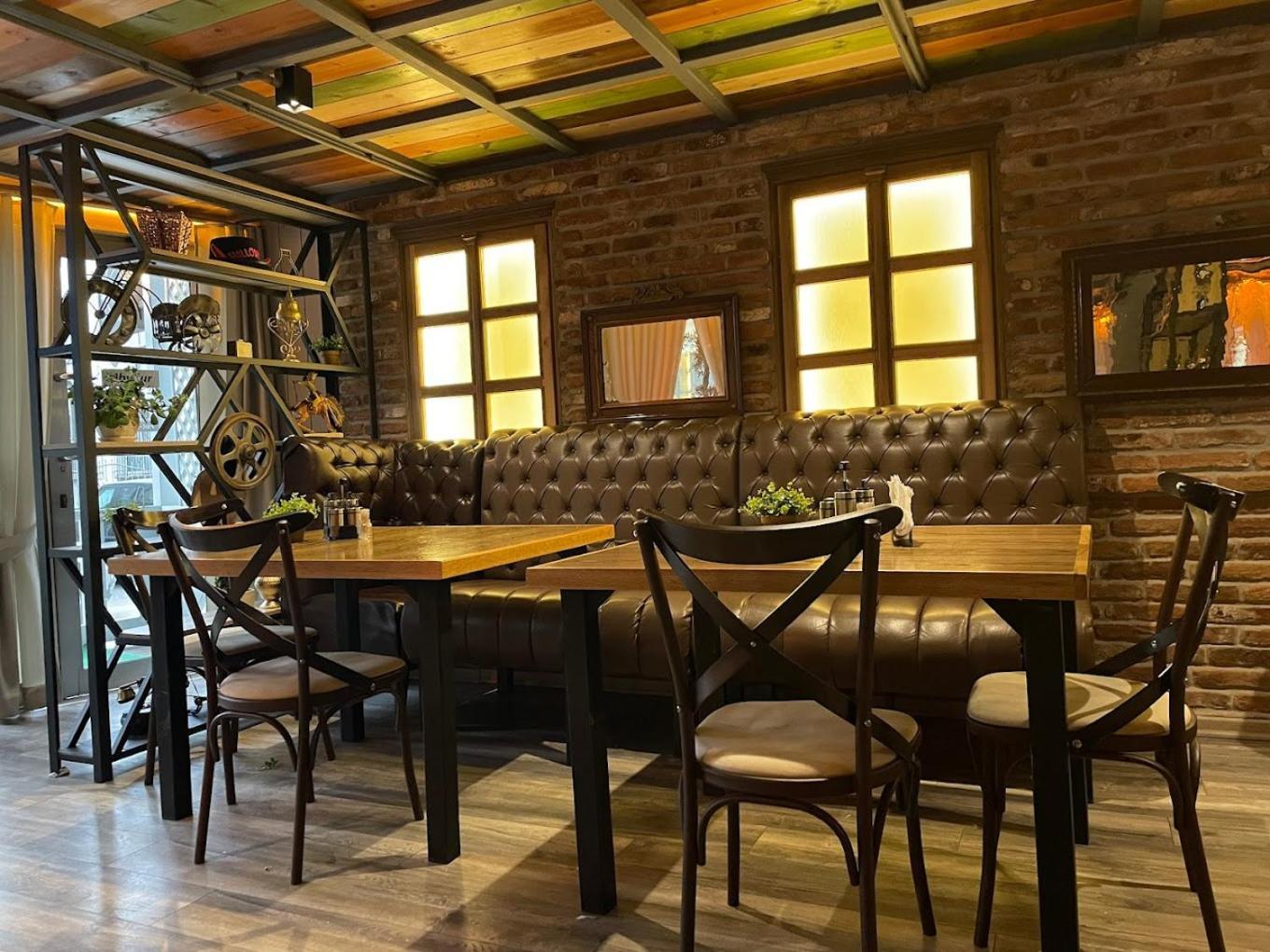 Cozy Elegance Above Korca Apartment Ngoại thất bức ảnh